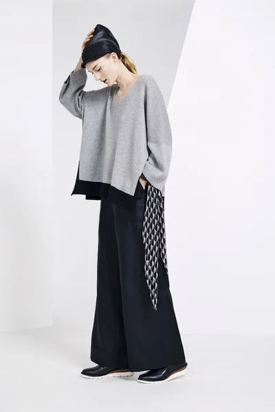 Look 16